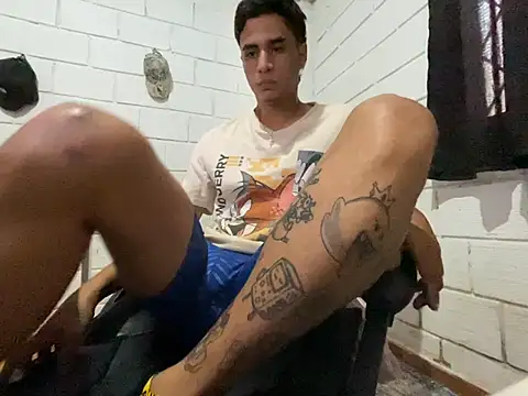 Max TheHorseDick online show from June 2026 03:18:01 PM