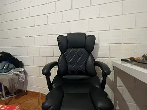 Max TheHorseDick online show from February 2026 04:52:01 PM