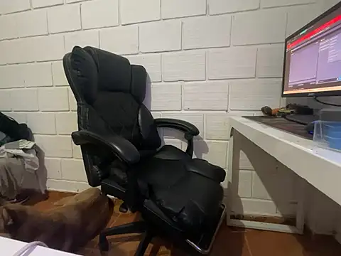 Max TheHorseDick online show from February 2026 03:53:02 AM