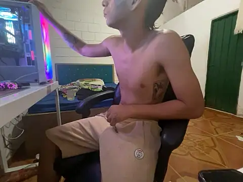 Max TheHorseDick online show from April 2026 03:51:01 PM