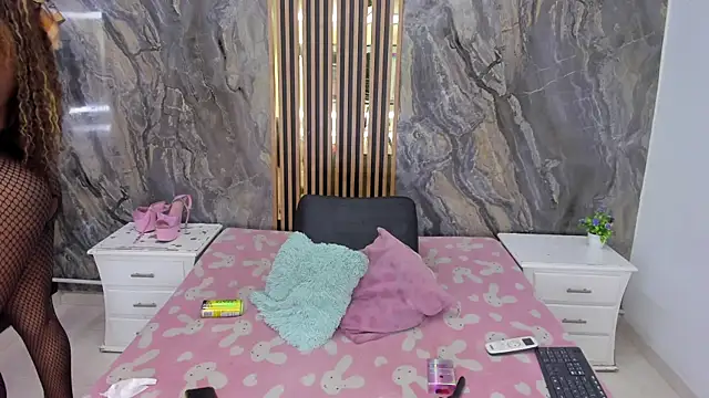 Nyakimgold online show from March 2026 12:32:01 PM