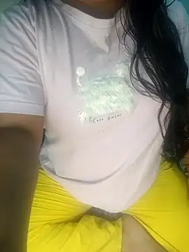 Snapshot of Sweet-Berry chatting on October 2025 05:14:02 PM Sweet-Berry online show from October 2025 05:14:02 PM