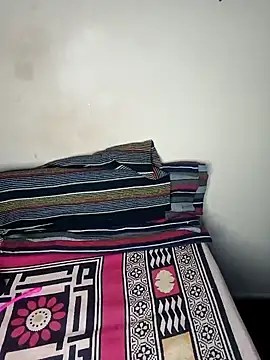 Snapshot of Sweet-Berry chatting on January 2025 06:35:01 PM Sweet-Berry online show from January 2025 06:35:01 PM