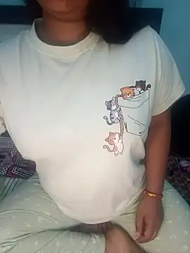 Snapshot of Sweet-Berry chatting on November 2025 05:06:02 PM Sweet-Berry online show from November 2025 05:06:02 PM