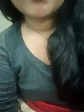 Sweet-Berry online show from December 2025 06:53:01 PM