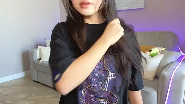 TammiLou online show from October 2025 05:41:01 AM