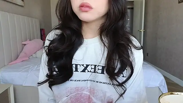 TammiLou online show from September 2025 05:34:01 AM