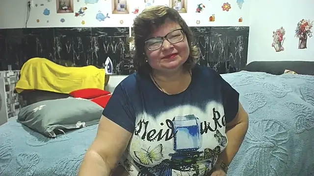 SweetMommaX online show from February 2026 03:30:02 PM