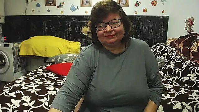 SweetMommaX online show from February 2026 07:22:01 PM