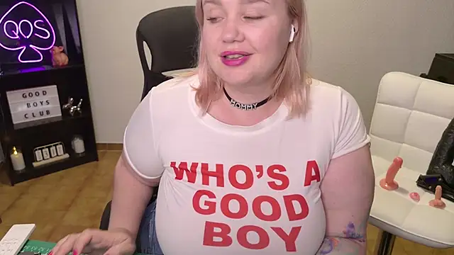 MargotGrey online show from May 2026 06:09:01 PM