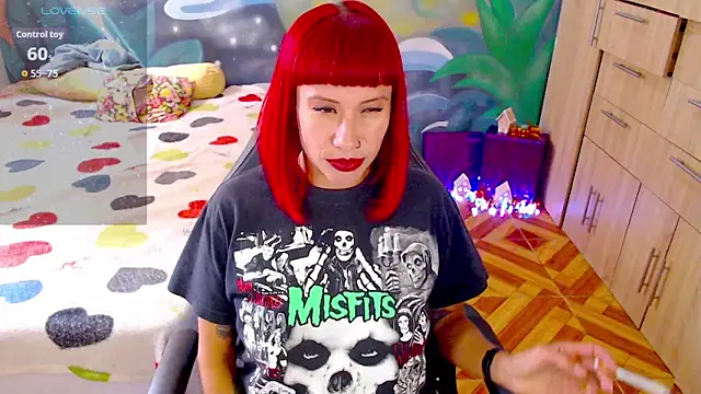 Eimy lorens online show from December 2025 06:31:02 PM