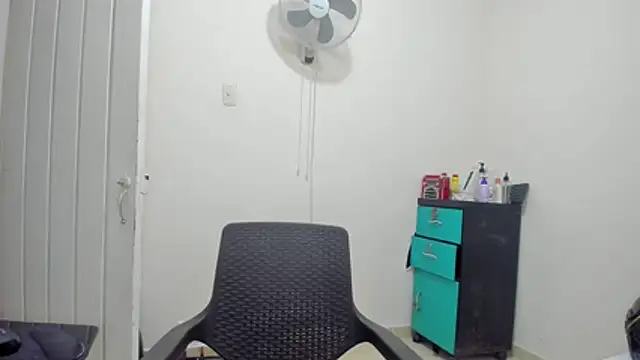 HUGEBOOBS MILF online show from May 2026 12:47:01 PM