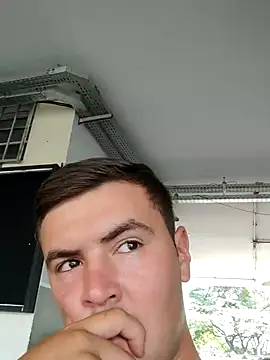 urielpereira online show from February 2026 06:17:01 PM