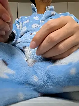 Snapshot of Ssk10N chatting on December 2025 09:09:01 AM Ssk10N online show from December 2025 09:09:01 AM