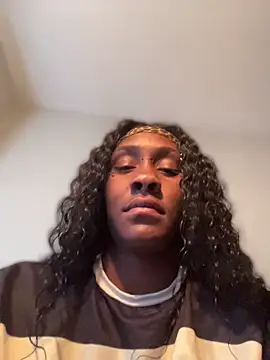 Foreignthababyy online show from May 2026 01:41:01 PM