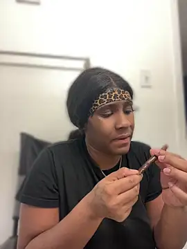 Foreignthababyy online show from April 2026 12:21:02 PM