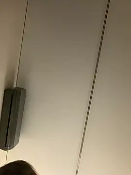 -AngelAri- online show from April 2026 06:01:02 PM