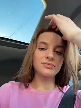 Snapshot of -AngelAri- chatting on February 2025 12:47:01 PM -AngelAri- online show from February 2025 12:47:01 PM