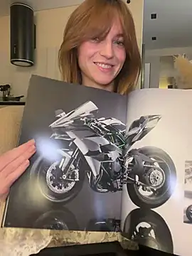 -AngelAri- online show from April 2026 09:10:02 PM