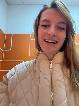 -AngelAri- online show from April 2026 05:53:01 PM