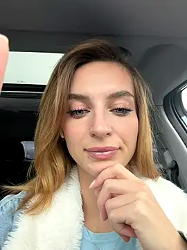 Snapshot of -AngelAri- chatting on November 2025 09:13:01 AM -AngelAri- online show from November 2025 09:13:01 AM