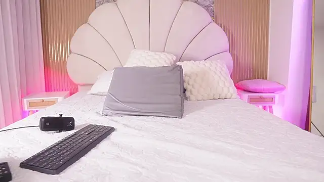 mssburbuja online show from November 2025 03:07:01 AM