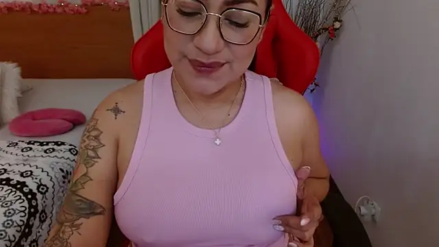 lucy luu  online show from January 2025 09:51:01 PM