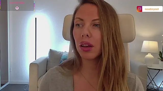 novaforyou1 online show from September 2025 02:34:02 PM