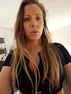 Snapshot of novaforyou1 chatting on October 2025 04:37:01 PM novaforyou1 online show from October 2025 04:37:01 PM