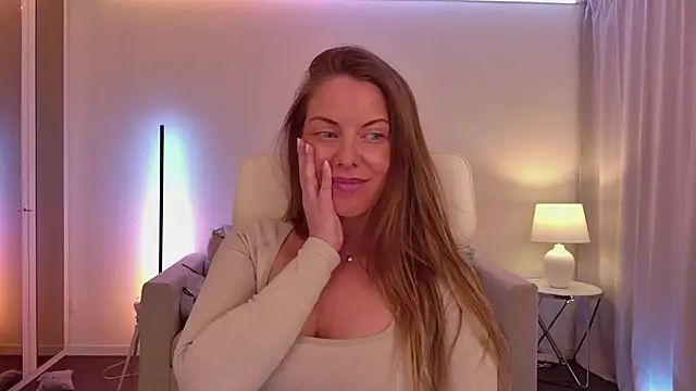 novaforyou1 online show from April 2026 09:43:02 PM