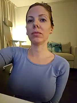 novaforyou1 online show from October 2025 02:07:01 PM