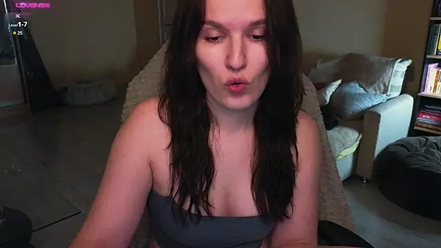 Val lava online show from July 2026 07:09:01 PM