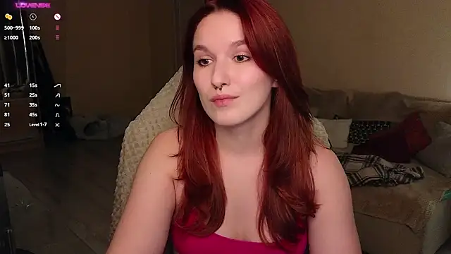 Snapshot of Val_lava chatting on October 2025 07:46:01 PM Val lava online show from October 2025 07:46:01 PM