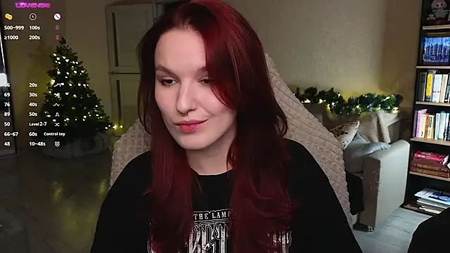 Snapshot of Val_lava chatting on December 2025 08:03:01 PM Val lava online show from December 2025 08:03:01 PM