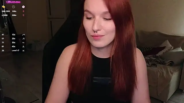 Snapshot of Val_lava chatting on September 2025 07:36:02 PM Val lava online show from September 2025 07:36:02 PM
