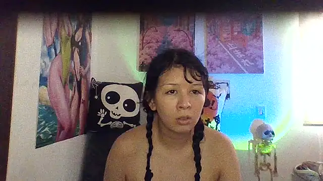 Snapshot of Haru_Queenn chatting on October 2025 10:01:02 PM Haru Queenn online show from October 2025 10:01:02 PM
