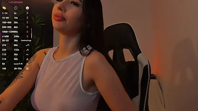 Jaylee Krys online show from December 2025 06:02:02 PM