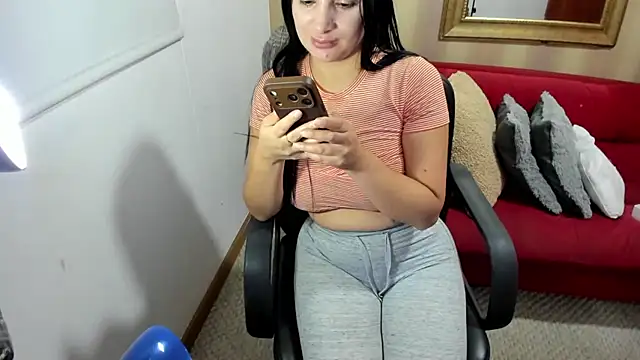 NicolettColin online show from July 2026 04:47:01 PM