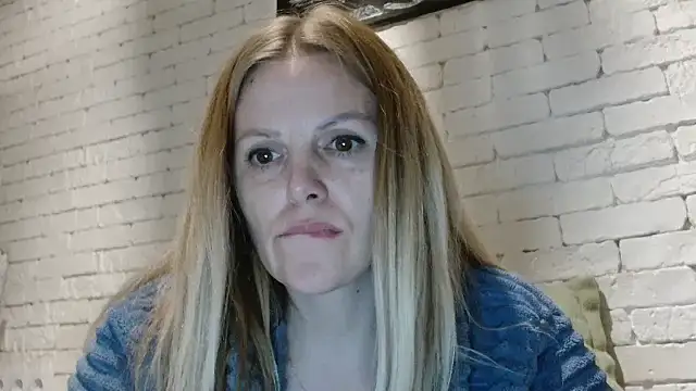 Angel girllovemy online show from November 2025 04:17:01 PM