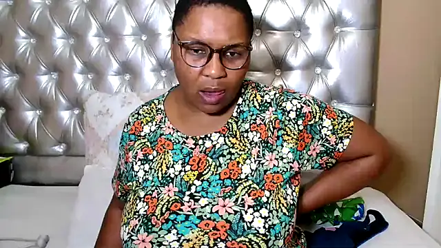 missboobsxx online show from February 2026 12:05:02 PM