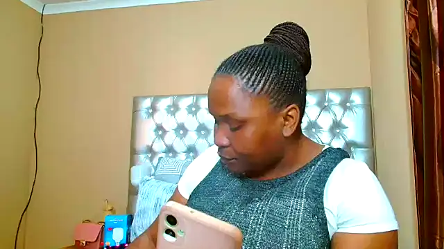 Snapshot of missboobsxx chatting on September 2025 12:55:02 PM missboobsxx online show from September 2025 12:55:02 PM