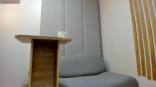 AlishaPalmer online show from October 2025 12:04:01 PM