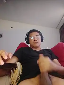 Mghty-cockl88 online show from March 2026 06:41:01 PM