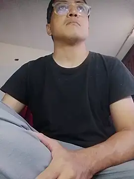 Mghty-cockl88 online show from April 2026 01:40:01 PM