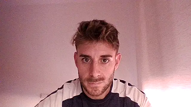 Snapshot of vargas90 chatting on October 2025 09:41:02 AM vargas90 online show from October 2025 09:41:02 AM