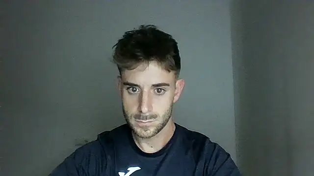 Snapshot of vargas90 chatting on October 2025 10:42:02 PM vargas90 online show from October 2025 10:42:02 PM