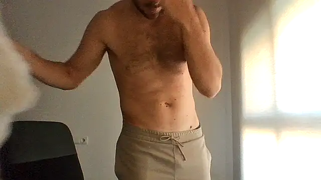 Snapshot of vargas90 chatting on November 2025 12:09:01 PM vargas90 online show from November 2025 12:09:01 PM