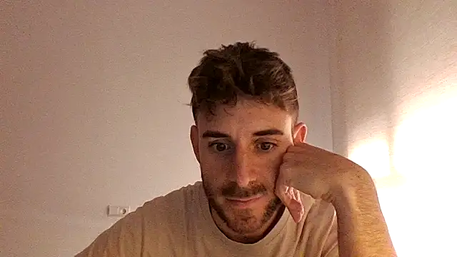 Snapshot of vargas90 chatting on November 2025 10:52:02 AM vargas90 online show from November 2025 10:52:02 AM