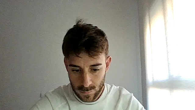 Snapshot of vargas90 chatting on November 2025 12:28:01 PM vargas90 online show from November 2025 12:28:01 PM