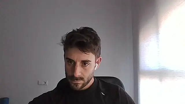 Snapshot of vargas90 chatting on December 2025 12:32:02 PM vargas90 online show from December 2025 12:32:02 PM